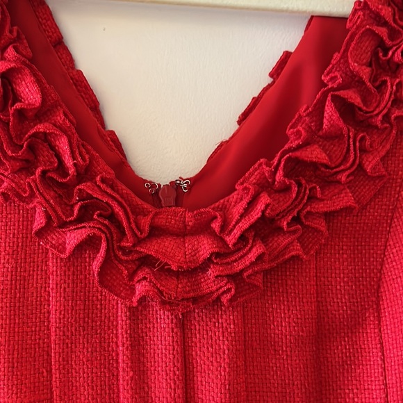 Kay Unger red silk dress with ruffle accent size 10 - Picture 3 of 15
